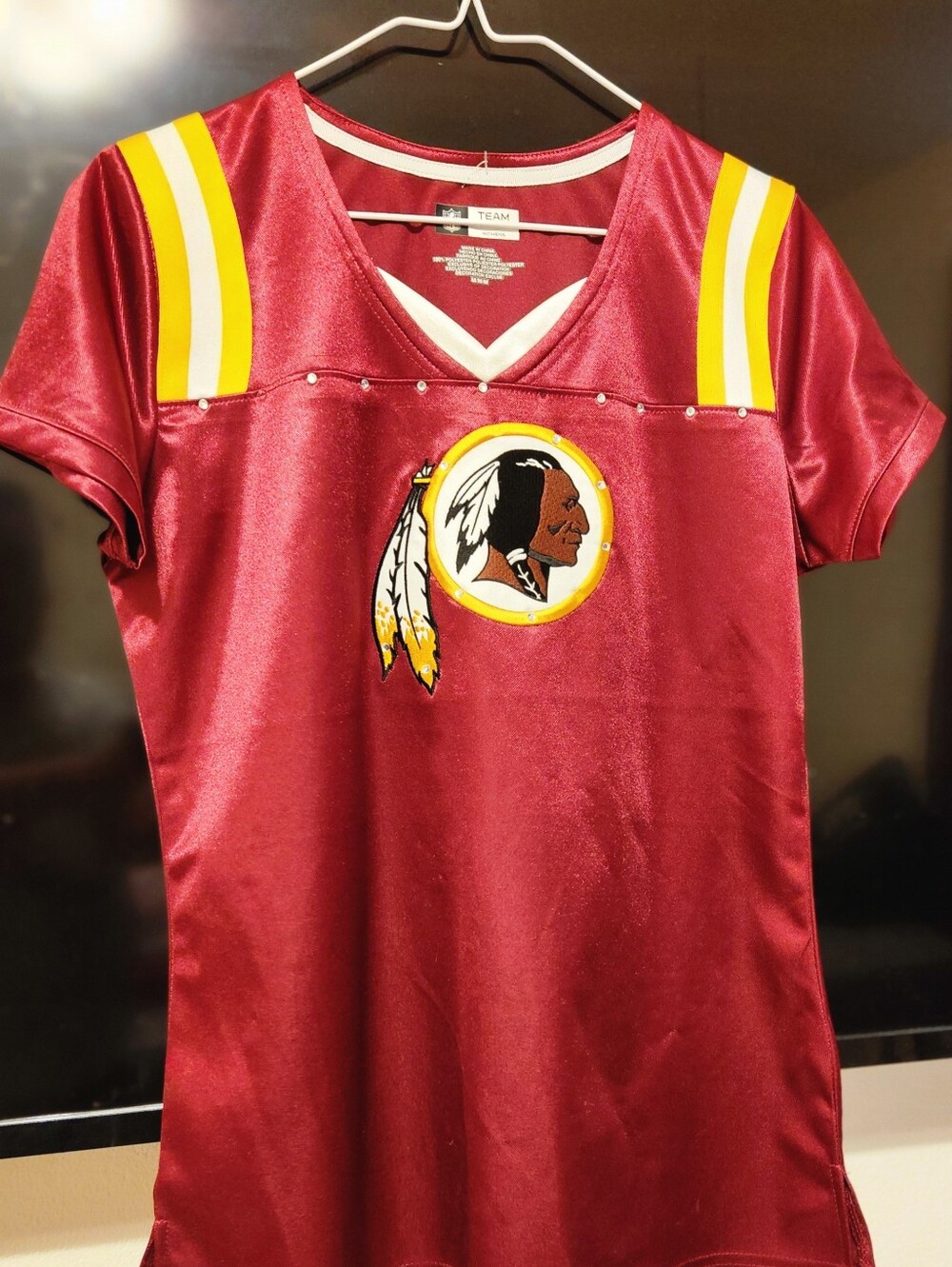 NFL Team Apparel Womens M Washington Redskins Football Jersey Burgundy